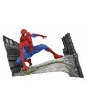 Marvel Comic Gallery PVC socha Spider-Man Webbing 18 cm